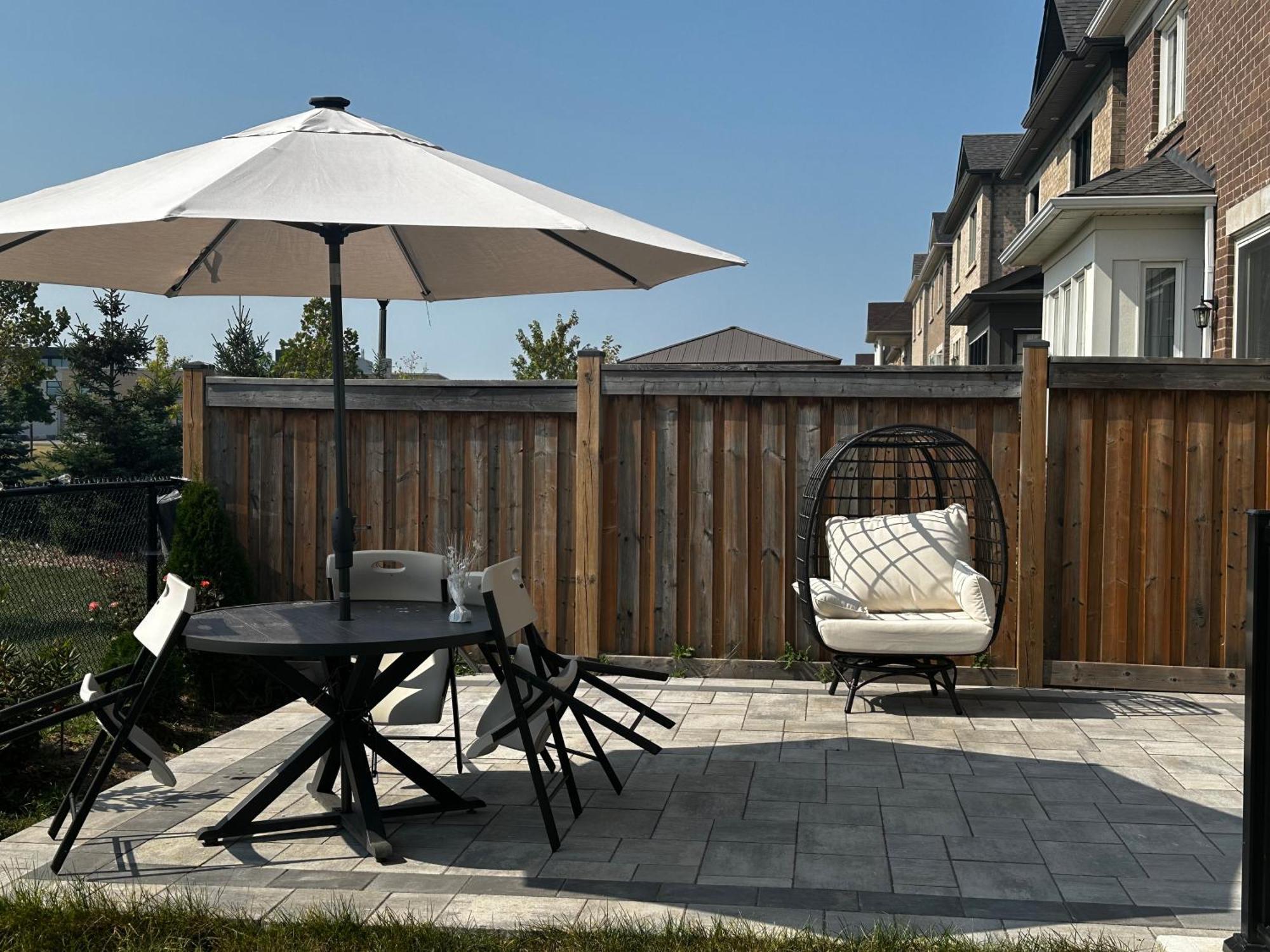 Luxury Basement Apartment In Oakville Esterno foto